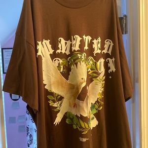 A 2XL shirt